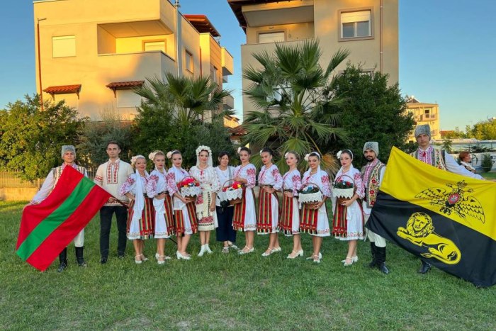 Бендерский ансамбль «Приетения» выступил на фестивале в Греции
