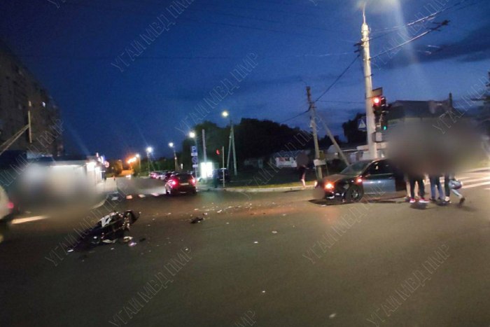 ДТП с участием двух мотоциклов и автомобиля произошло в Тирасполе