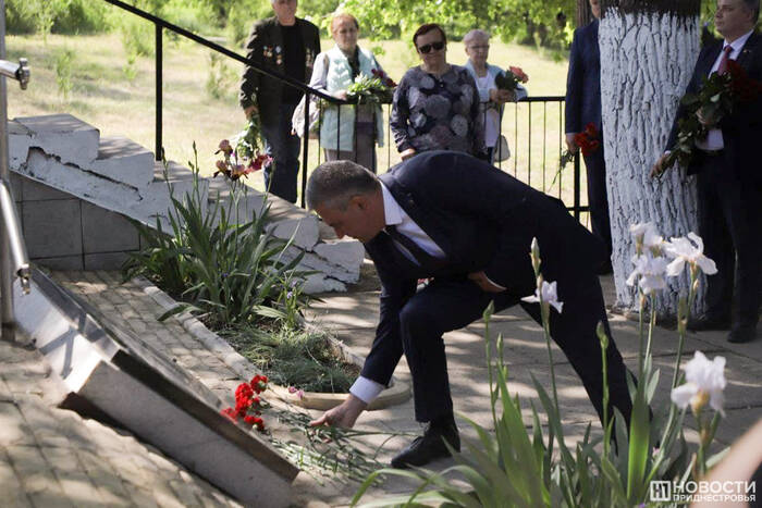 Глава государства возложил цветы к памятному знаку на территории дубоссарского укрепрайона «Плотина»