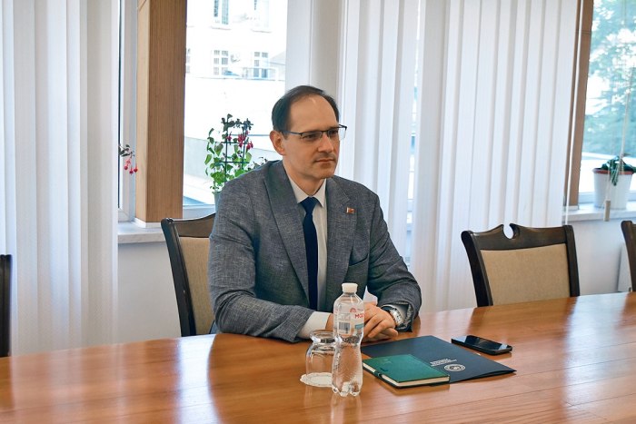 Глава МИД ПМР встретился с Полномочным представителем Абхазии в Приднестровье
