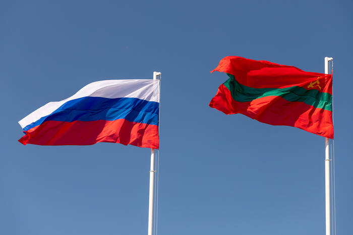 Глава приднестровского государства направил поздравления с Днём России Владимиру Путину