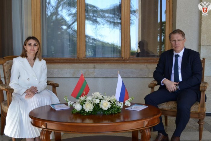 Кристина Албул встретилась с министром здравоохранения РФ