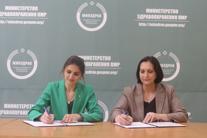 Минздрав подписал соглашение о сотрудничестве с профсоюзами отрасли