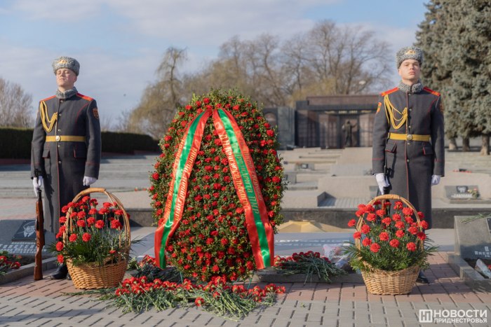 По Приднестровью прошли церемонии возложения цветов