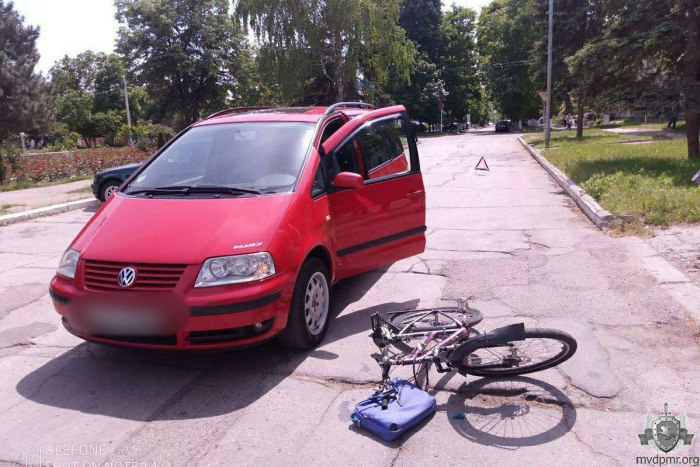 Подростка на велосипеде сбила иномарка в Бендерах
