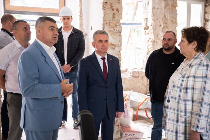 Президент проинспектировал реконструкцию столичной коррекционной школы № 2 