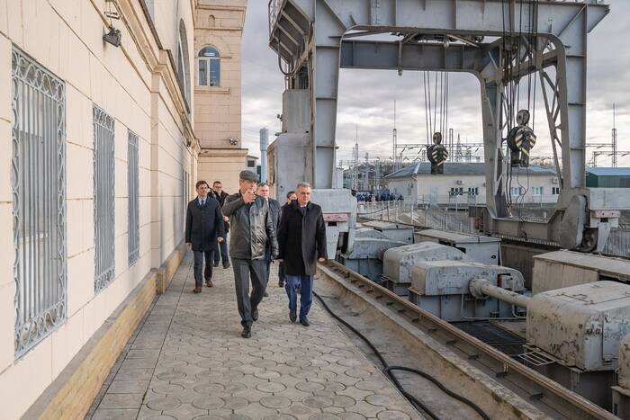 Президент Вадим Красносельский посетил Дубоссарскую ГЭС