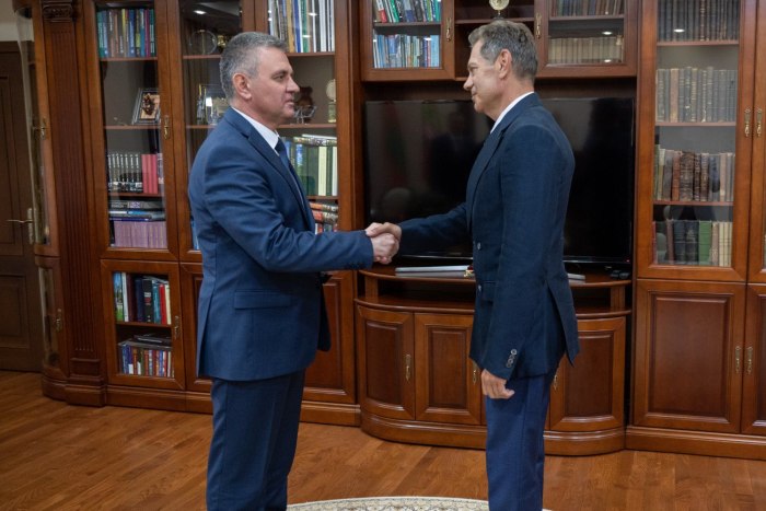 Президент Вадим Красносельский поздравил с юбилеем Александра Кийко