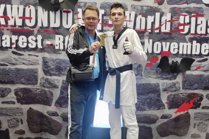 Тхэквондист Сергей Усков победил на турнире в Румынии