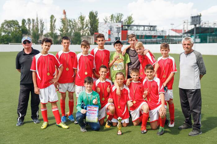 Тираспольчане завоевали кубок победителей на детском турнире по мини-футболу 