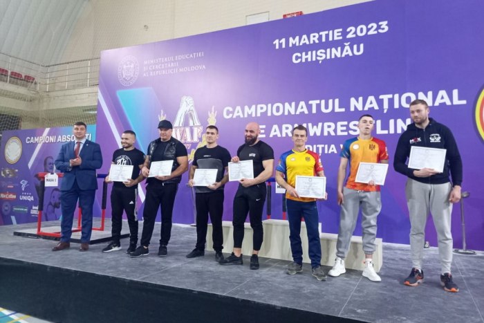Тираспольская команда заняла третье место на чемпионате Молдавии по армрестлингу