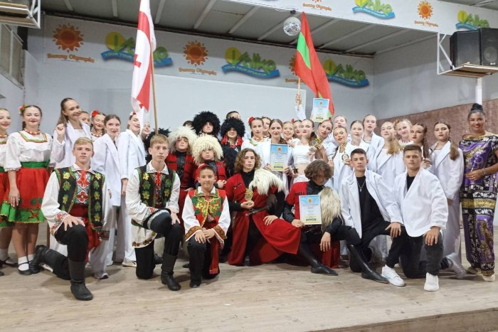 Творческие коллективы Слободзейского района успешно выступили на фестивале в Болгарии