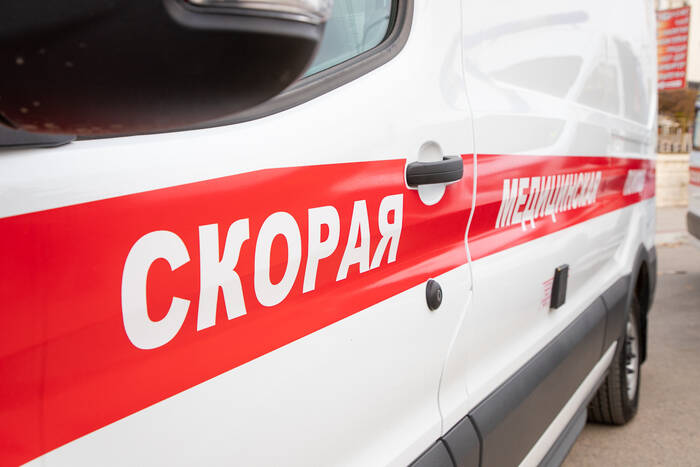 В Терновке 11-летняя девочка упала с качелей и сломала позвоночник