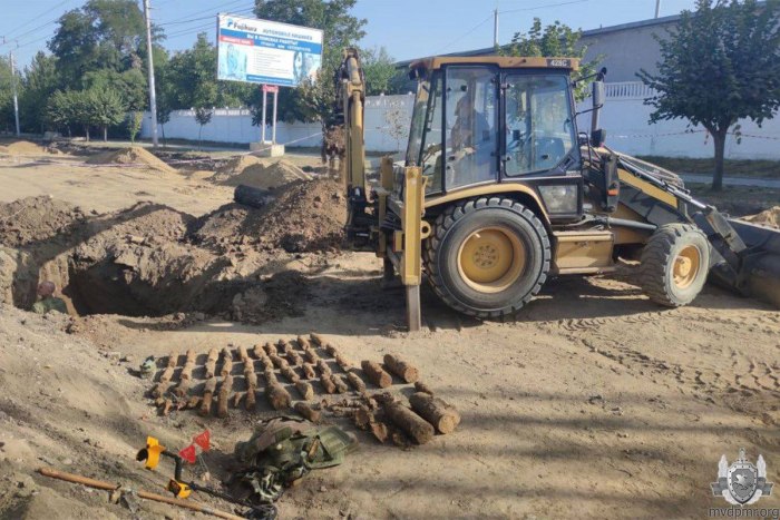 За прошедшую неделю в Зоне безопасности дважды изымались старые боеприпасы